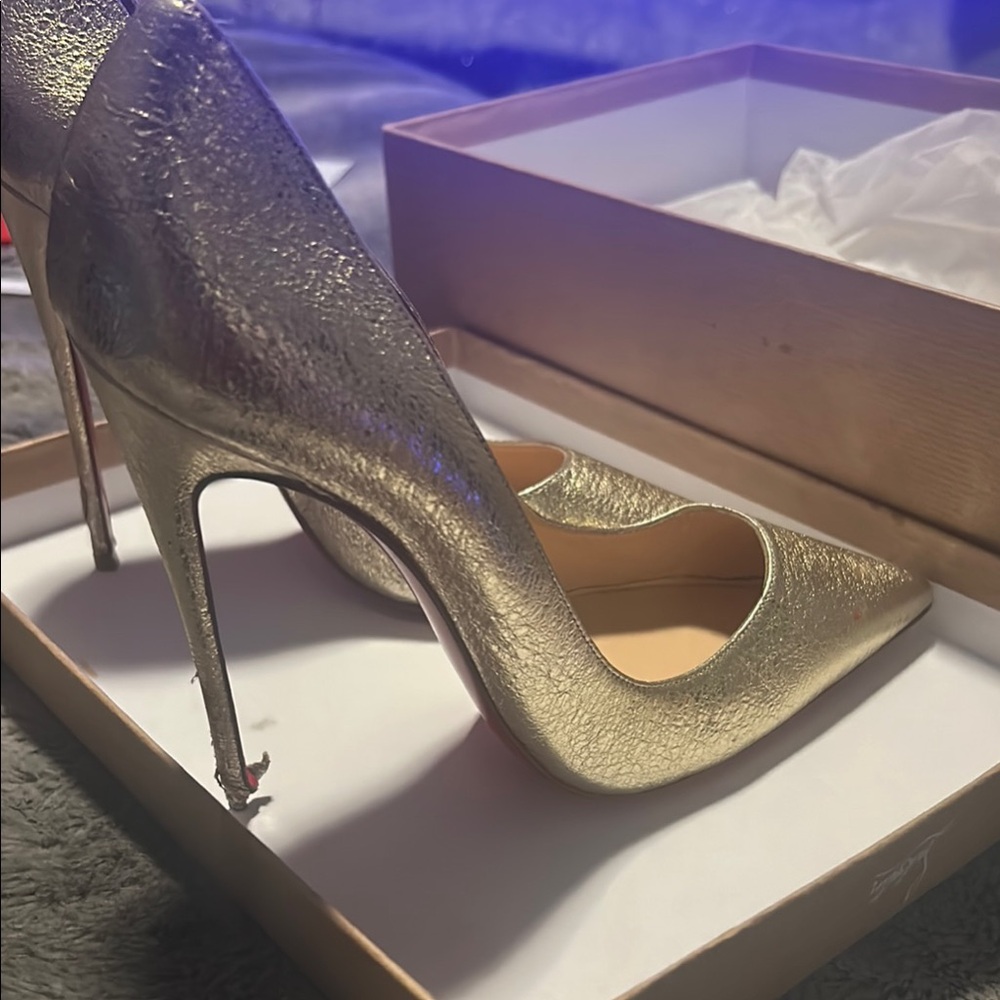 Elegant Gold Stiletto Heels